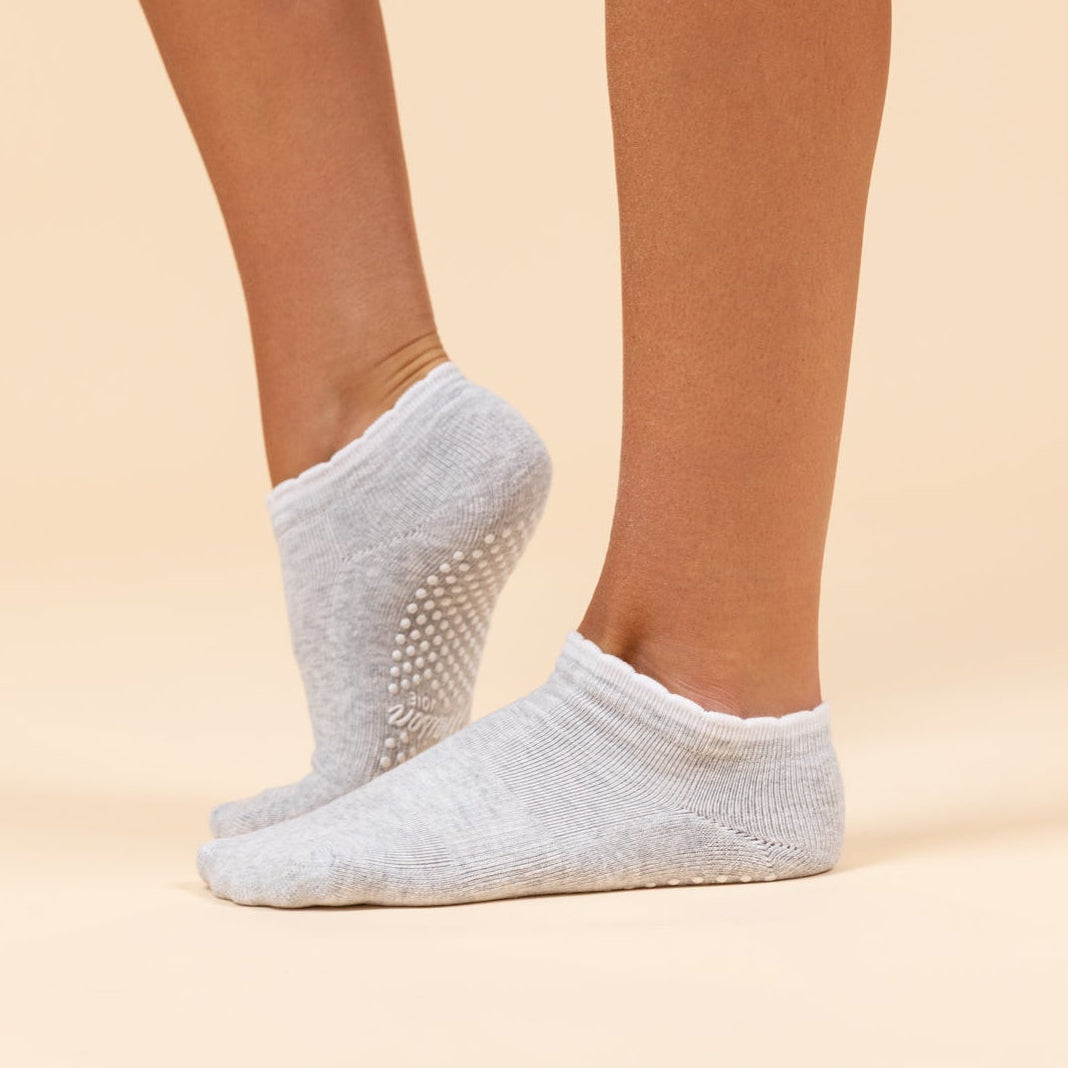 The Muse Shortie - Grey